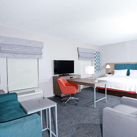Hampton Inn & Suites Tampa-Wesley Chapel Exterior photo