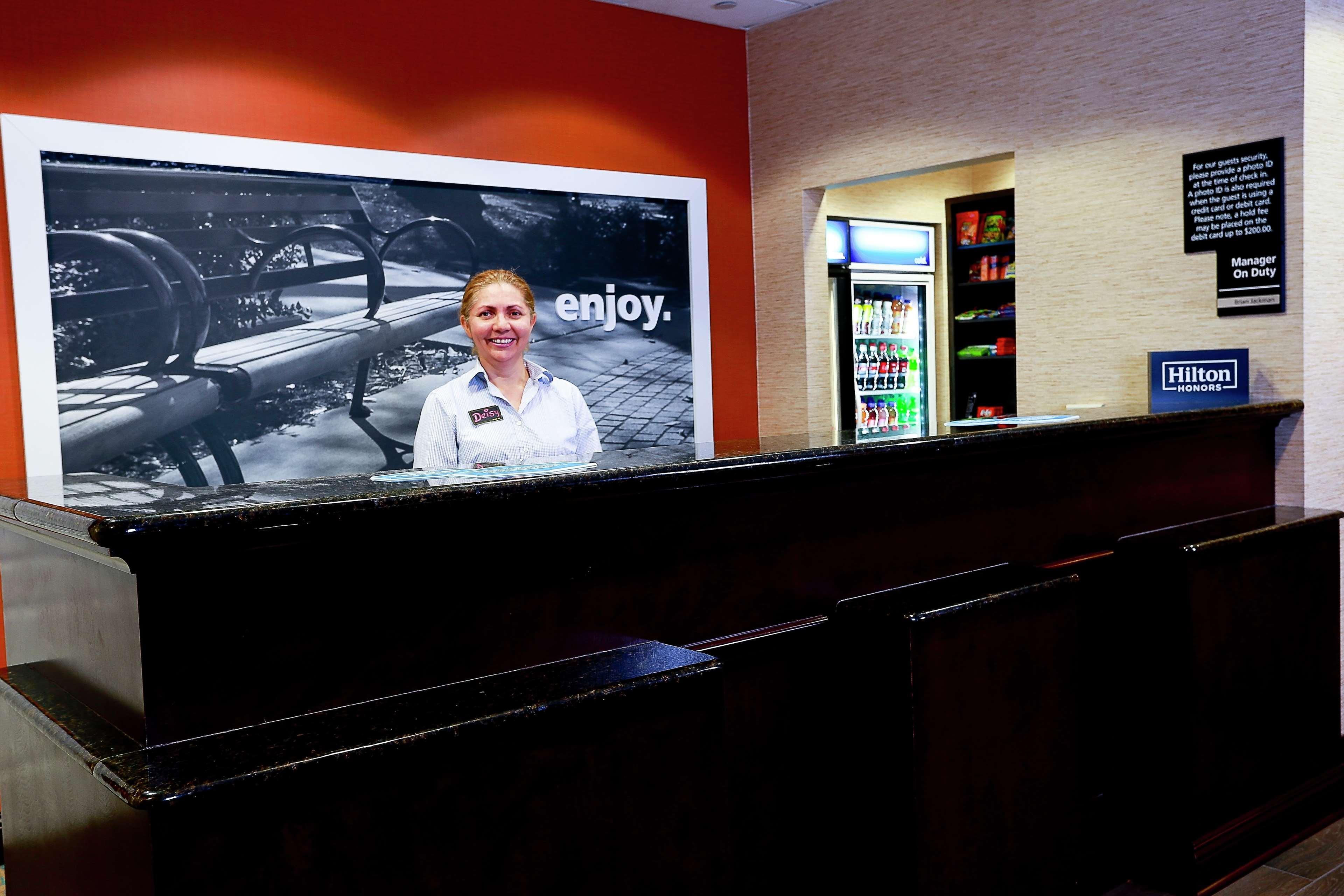 Hampton Inn & Suites Tampa-Wesley Chapel Exterior photo