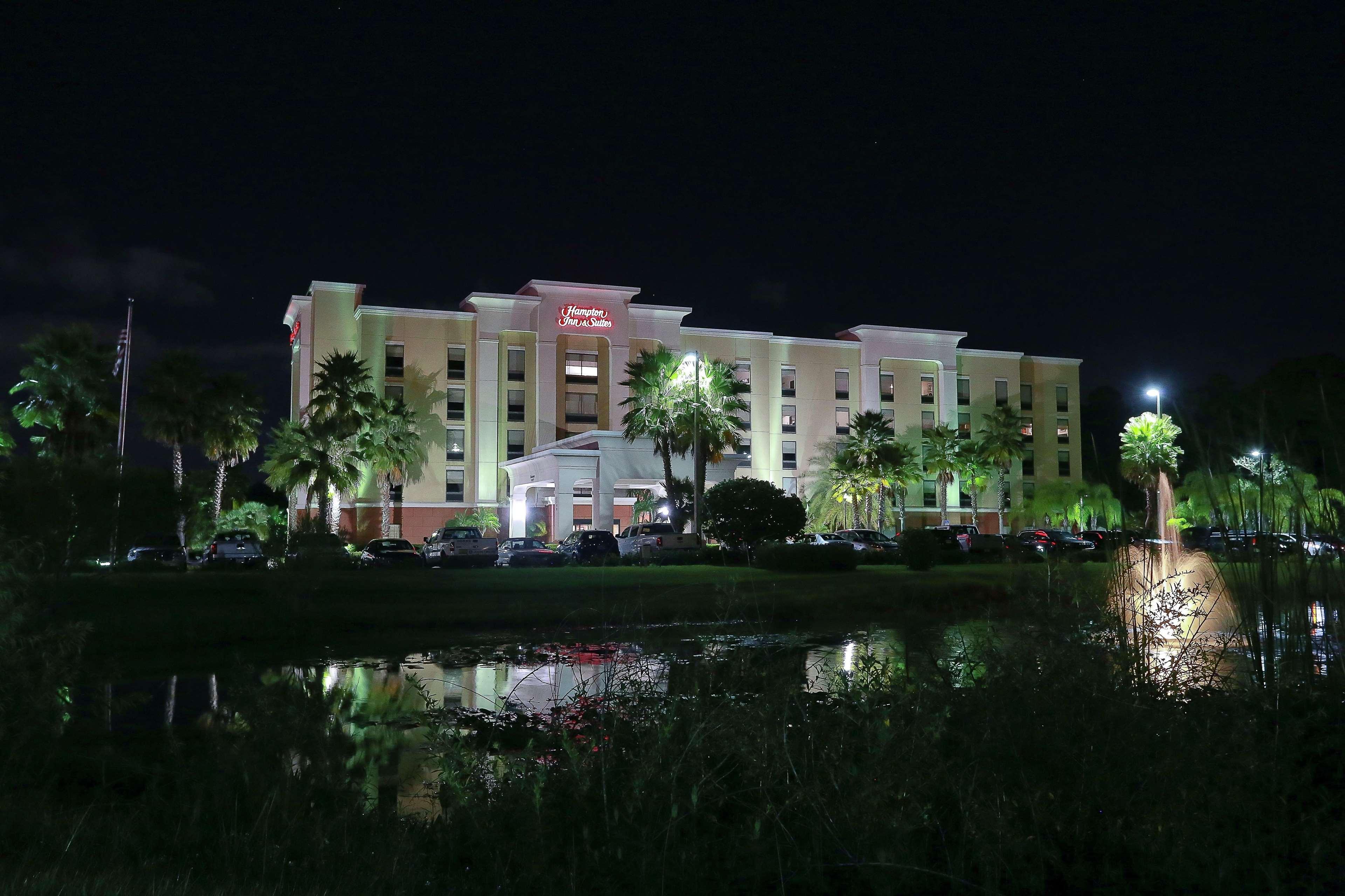 Hampton Inn & Suites Tampa-Wesley Chapel Exterior photo