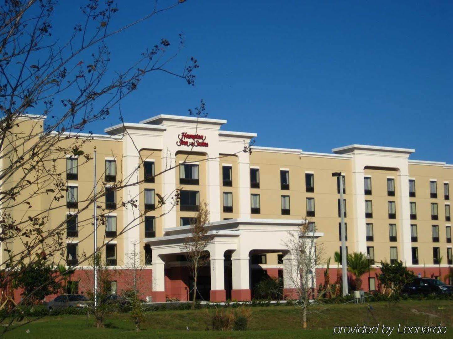 Hampton Inn & Suites Tampa-Wesley Chapel Exterior photo